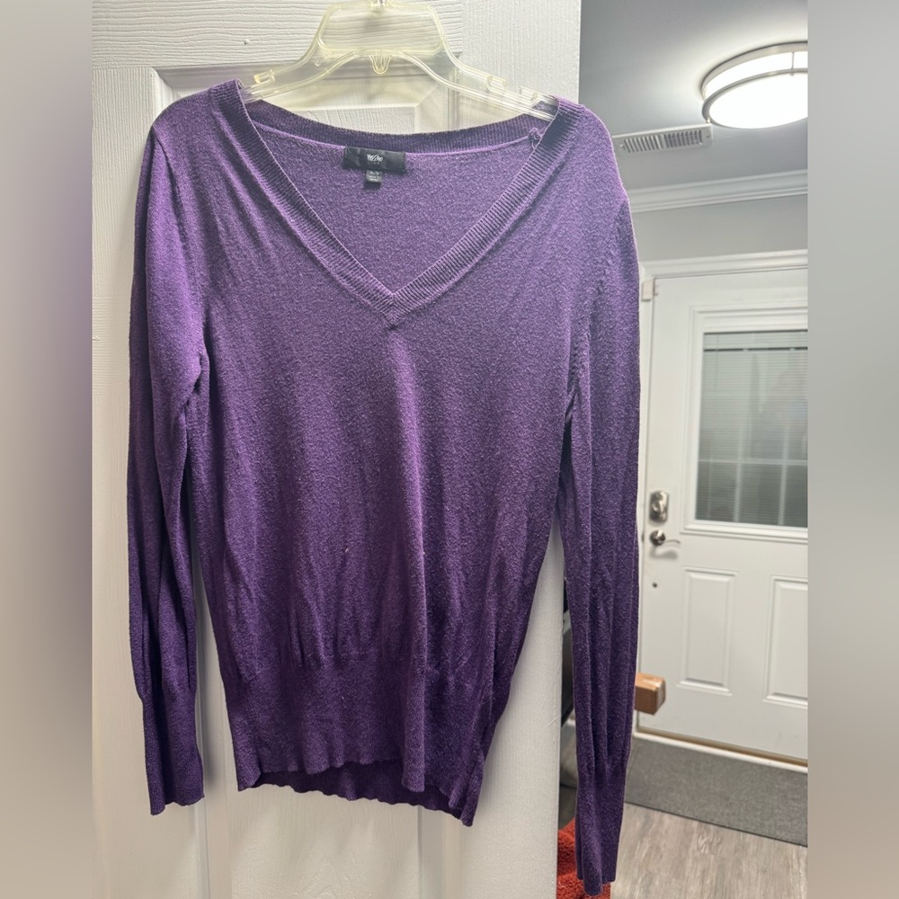Mossimo Purple V neck sweater